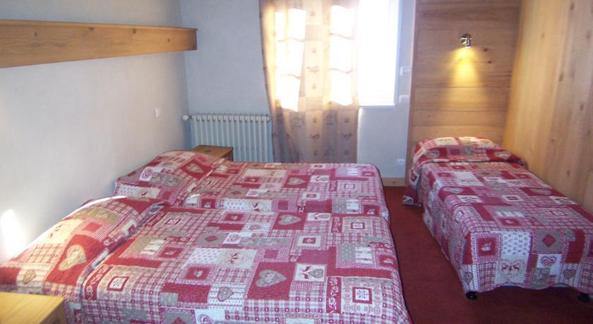 Hotel Les Bernards Praz-sur-Arly Habitación foto